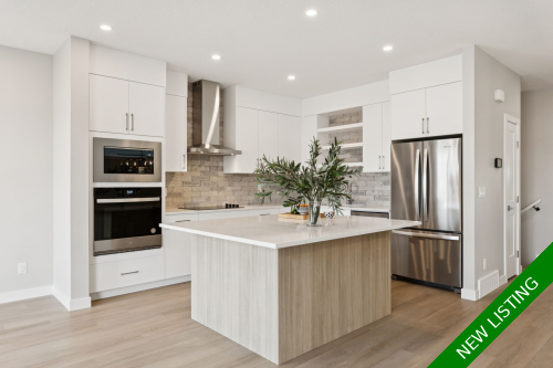 215 Greenwich Drive NW